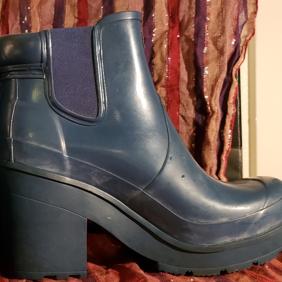 *Hunter* Blue High Heel Rain Boots - Picture 3 of 6